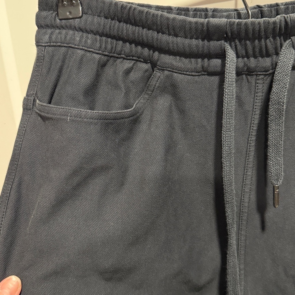 Athleta Straight Leg Black Pull On Pants Mid Weight Fabric Size Small EUC - Picture 3 of 11